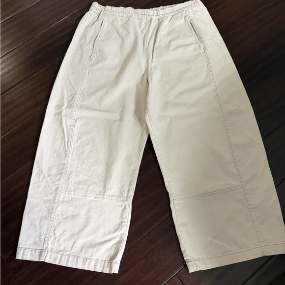 Pilcro Pants - Pilcro Barrel Light Cream Crop Trousers L P